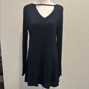 Black Long Sleeve V-Neck dress
